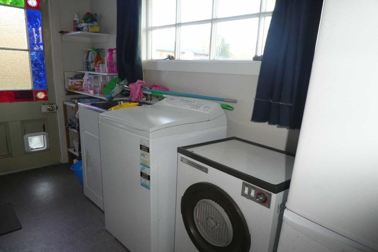 Photo of property in 93 Brockworth Place, Riccarton, Christchurch, 8011