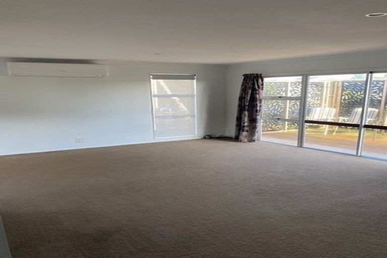 Photo of property in 27 Blomfield Street, Nawton, Hamilton, 3200