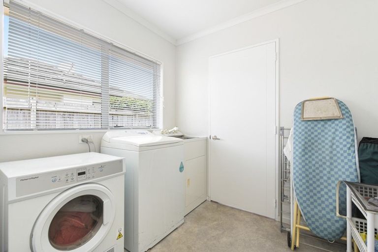 Photo of property in 14 Buckingham Place, Rototuna North, Hamilton, 3210