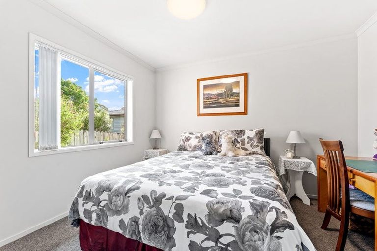 Photo of property in 32 Driftwood Drive, Red Beach, 0932