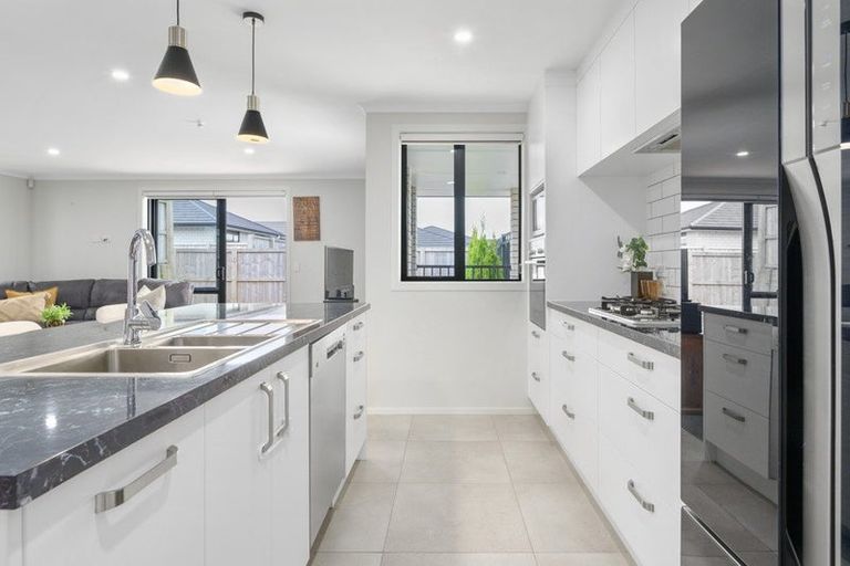 Photo of property in 17 Branca Close, Fitzroy, Hamilton, 3206