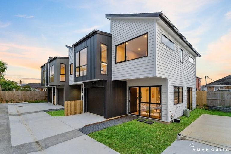 Photo of property in 14d Serjeant Street, Henderson, Auckland, 0612