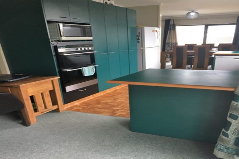 Photo of property in 25 Caulfield Place, Nawton, Hamilton, 3200