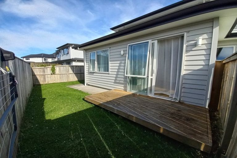 Photo of property in 6 St Claire Road, Silverdale, 0932