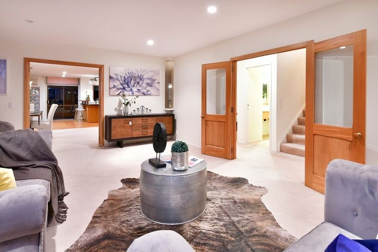 Photo of property in 33 Whale Cove, Stanmore Bay, Whangaparaoa, 0932