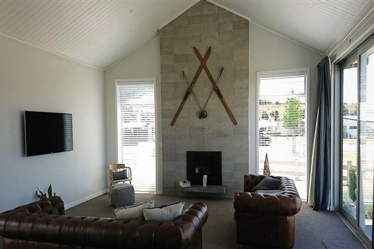 Photo of property in 91 Frye Crescent, Albert Town, Wanaka, 9305