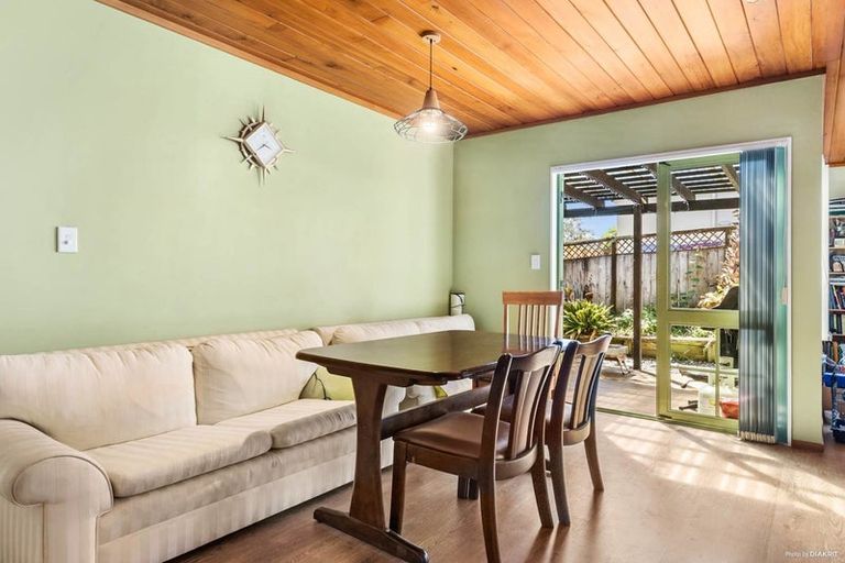 Photo of property in 194 Harris Drive, Silverdale, 0932