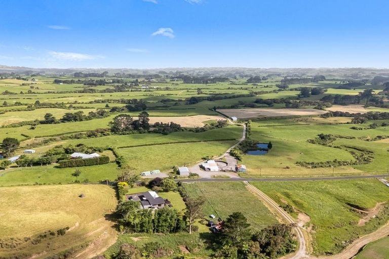 Photo of property in 1459 Carrington Road, Hurworth, New Plymouth, 4371