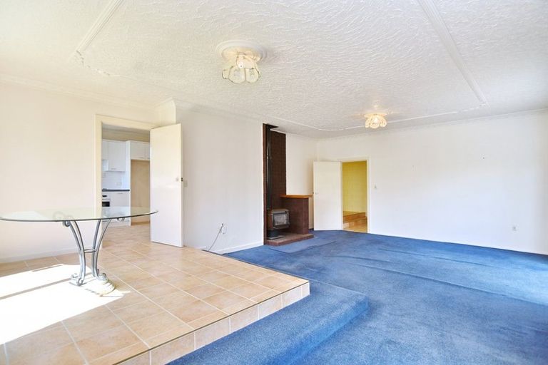 Photo of property in 55 Winters Road, Redwood, Christchurch, 8051