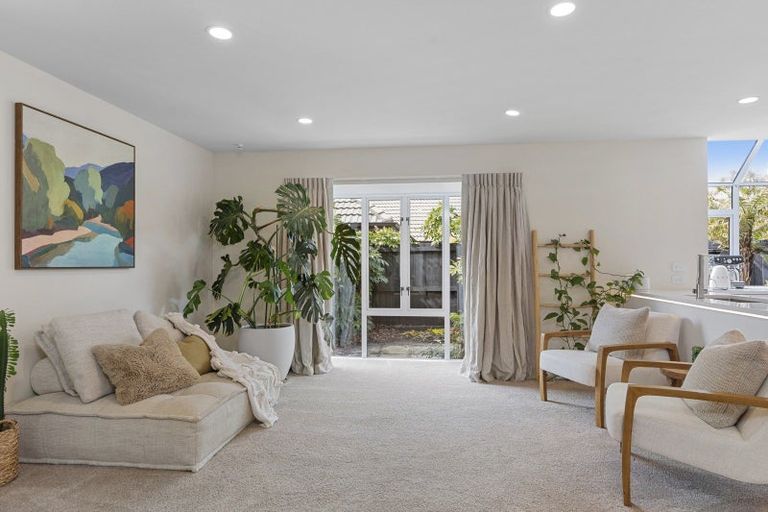 Photo of property in 5 Holderness Place, Ilam, Christchurch, 8041