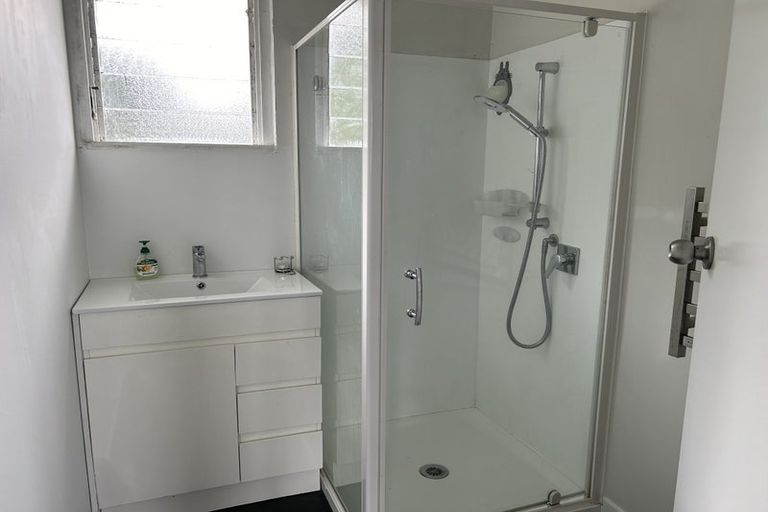 Photo of property in 253 Park Estate Road, Rosehill, Papakura, 2113