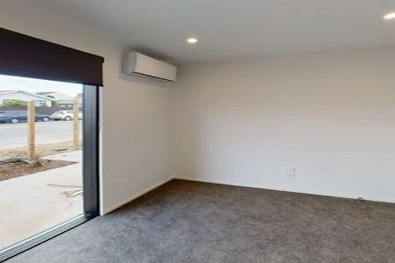 Photo of property in 2a Division Street, Riccarton, Christchurch, 8041