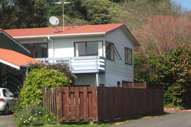 Photo of property in 35 Beaumont Crescent, Frankleigh Park, New Plymouth, 4310