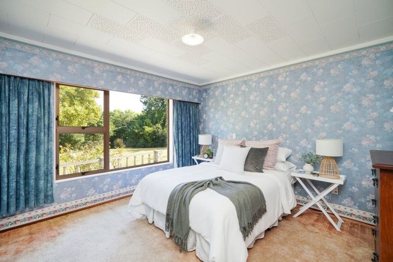 Photo of property in 195 Oteramika Road, Seaward Bush, Invercargill, 9871