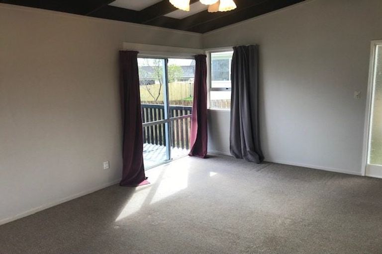 Photo of property in 7 Devonshire Road, Unsworth Heights, Auckland, 0632