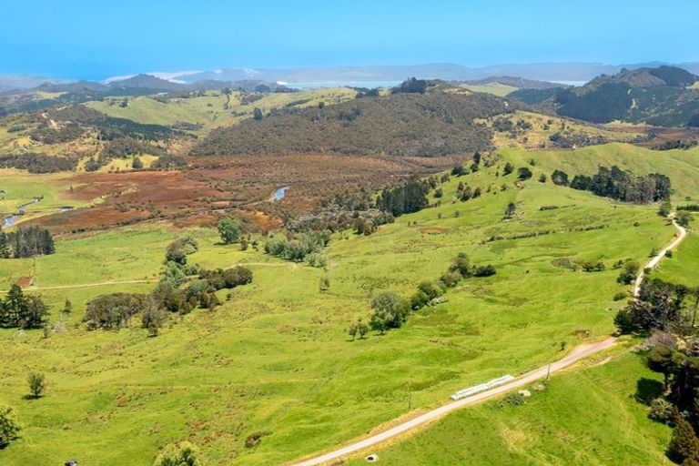 Photo of property in 15 Karuhiruhi Road, Oue, Kaikohe, 0473