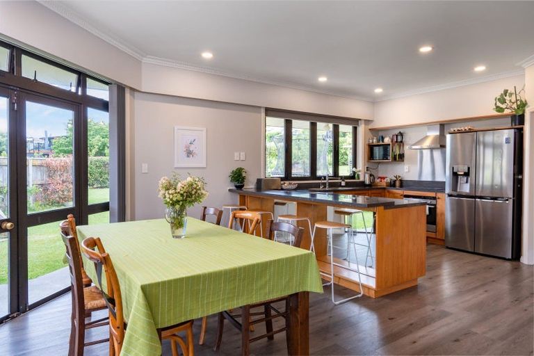 Photo of property in 75 Shepherd Road, Waipahihi, Taupo, 3330