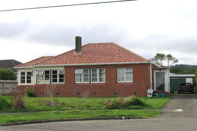 Photo of property in 1060 Taita Drive, Taita, Lower Hutt, 5011