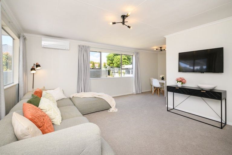 Photo of property in 20 Newton Place, Westbrook, Palmerston North, 4412
