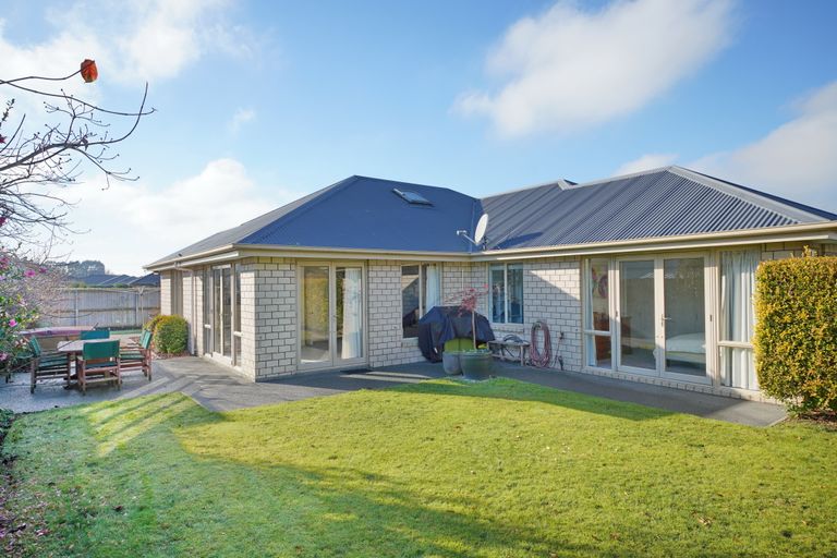 Photo of property in 28 Tosswill Road, Prebbleton, 7604