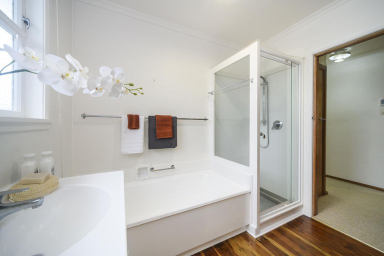 Photo of property in 7 Ruha Street, West End, Palmerston North, 4412