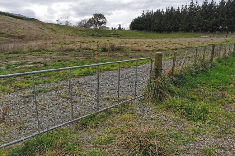 Photo of property in 42 Knorp Street, Halcombe, Feilding, 4779