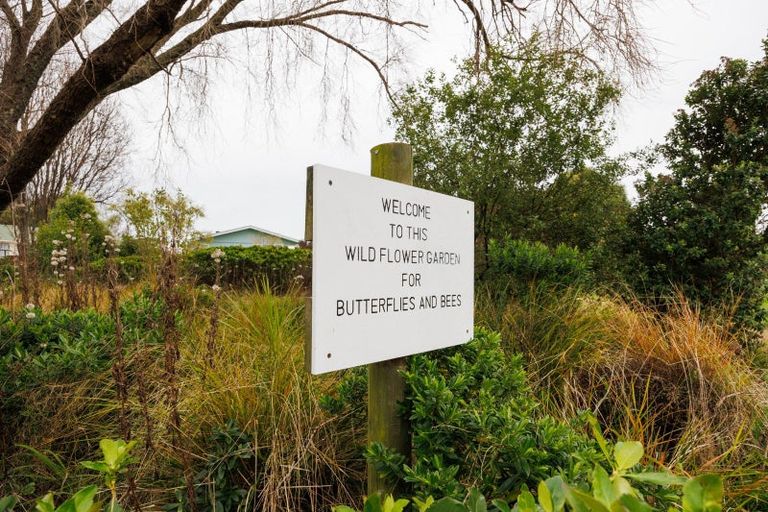 Photo of property in 17 Saturn Crescent, Milson, Palmerston North, 4414