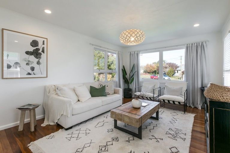 Photo of property in 9 Gardiner Place, Havelock North, 4130