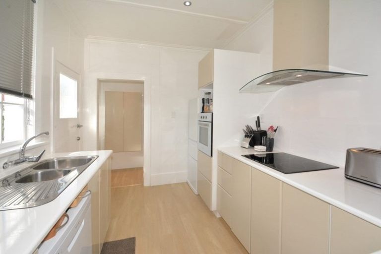 Photo of property in 63 Lonsdale Street, Belleknowes, Dunedin, 9011