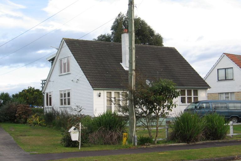 Photo of property in 37 Churchill Avenue, Maeroa, Hamilton, 3200