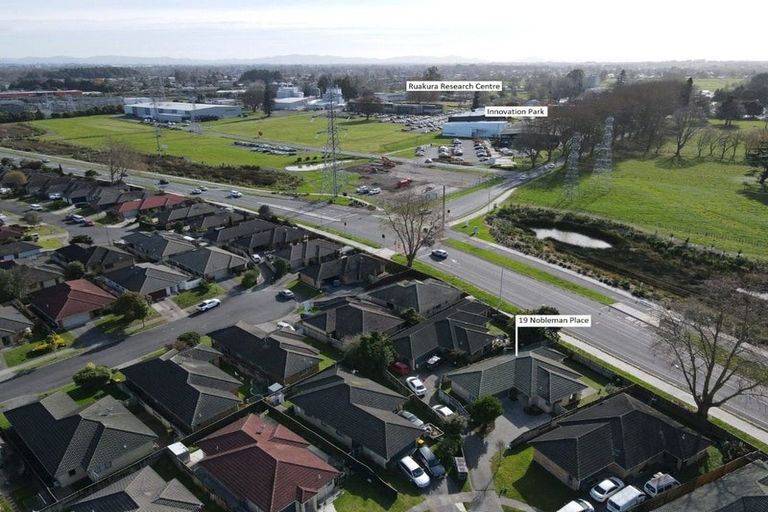 Photo of property in 19 Nobleman Place, Hamilton East, Hamilton, 3216