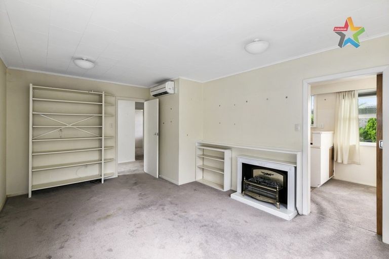 Photo of property in 8/250 Muritai Road, Eastbourne, Lower Hutt, 5013