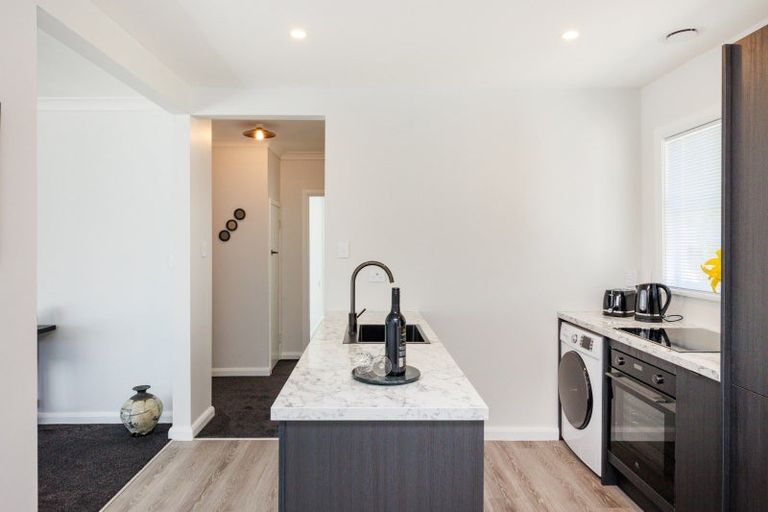 Photo of property in 6 Stirling Crescent, Hokowhitu, Palmerston North, 4410