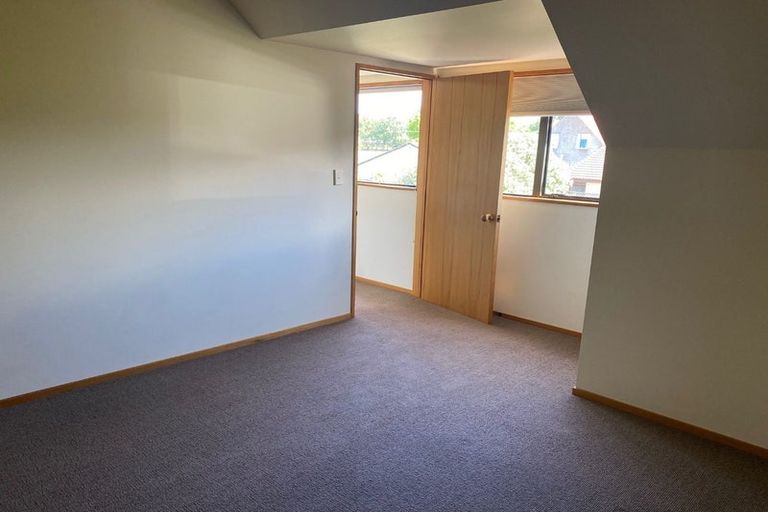 Photo of property in 9 Clyde Road, Upper Riccarton, Christchurch, 8041