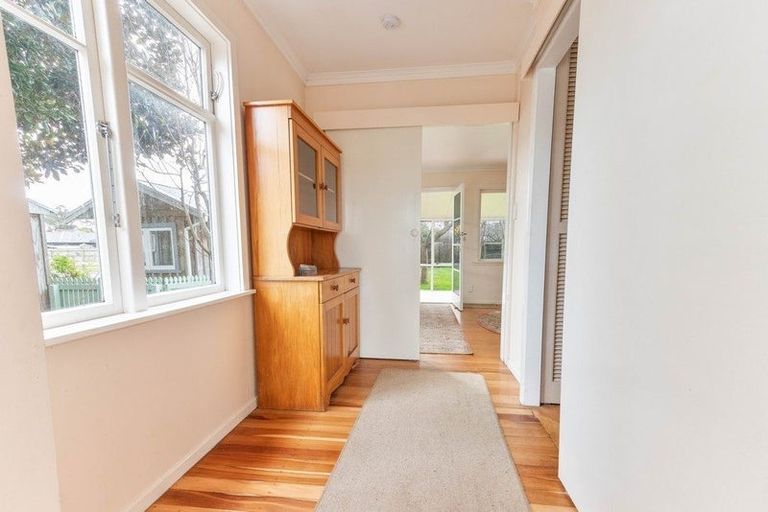 Photo of property in 60a Skerman Street, Marton, 4710