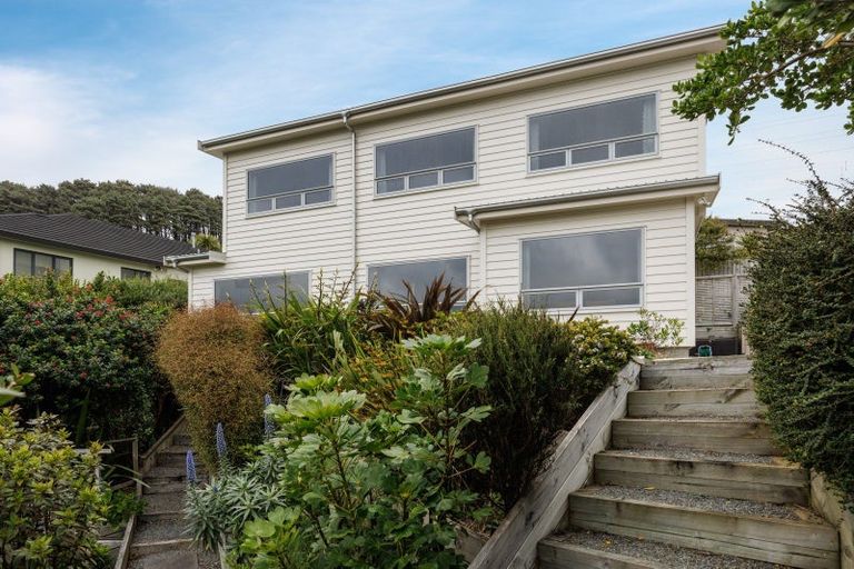 Photo of property in 84 Downing Street, Crofton Downs, Wellington, 6035