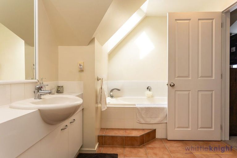 Photo of property in 366 Sawyers Arms Road, Harewood, Christchurch, 8051