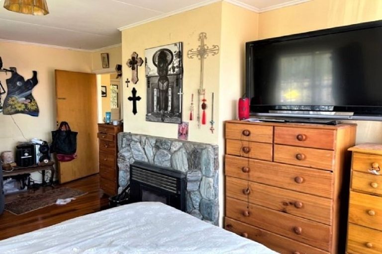 Photo of property in 47 Herewini Street, Titahi Bay, Porirua, 5022