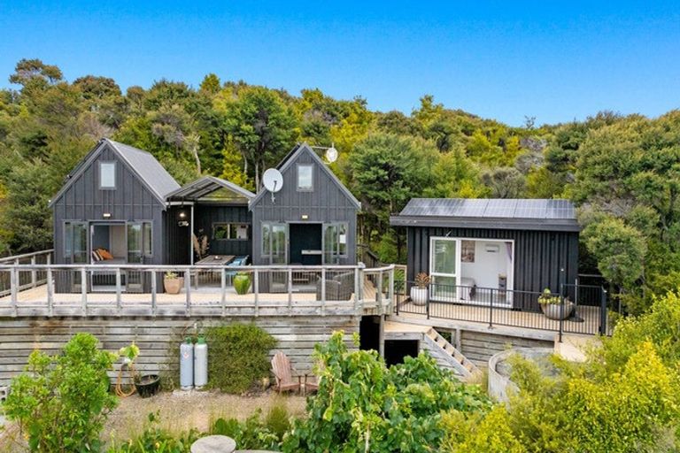 Photo of property in 5 Te Ngahere Lane, Kaiwaka, 0573