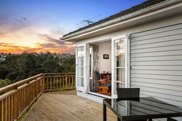 Photo of property in 7 Chamberlain Road, Massey, Auckland, 0614