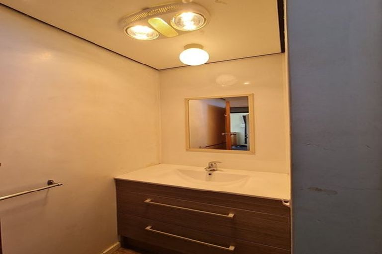 Photo of property in 45 Howe Street, North Dunedin, Dunedin, 9016