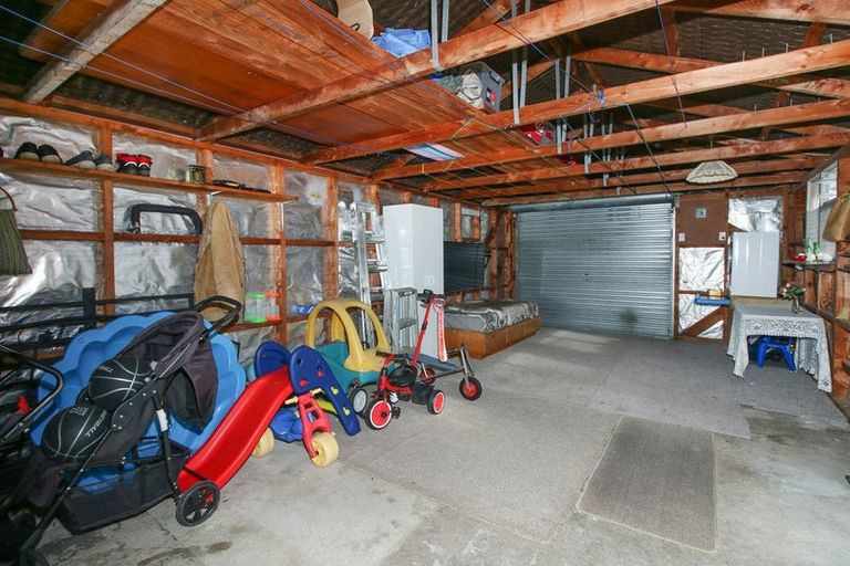 Photo of property in 15 Severn Terrace, Roslyn, Palmerston North, 4414