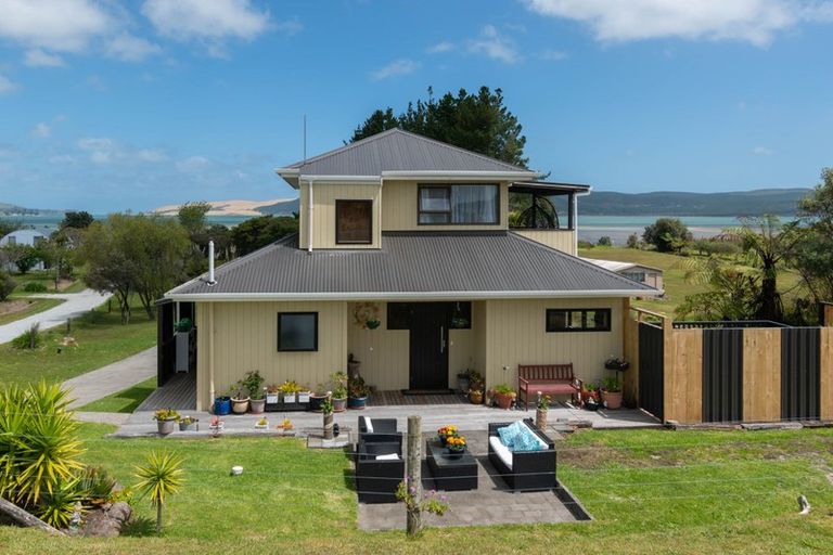 Photo of property in 15 Koutu Point Road, Opononi, Kaikohe, 0473