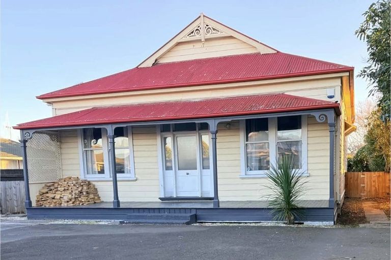 Photo of property in 72c Albert Street, Palmerston North, 4414