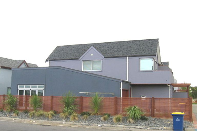 Photo of property in 13/15 Clearwater Cove, West Harbour, Auckland, 0618