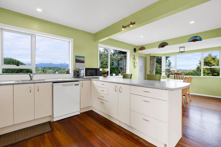 Photo of property in 13f York Crescent, Westown, New Plymouth, 4310