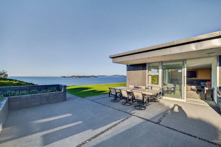 Photo of property in 136 Pukematu Lane, Russell, 0202