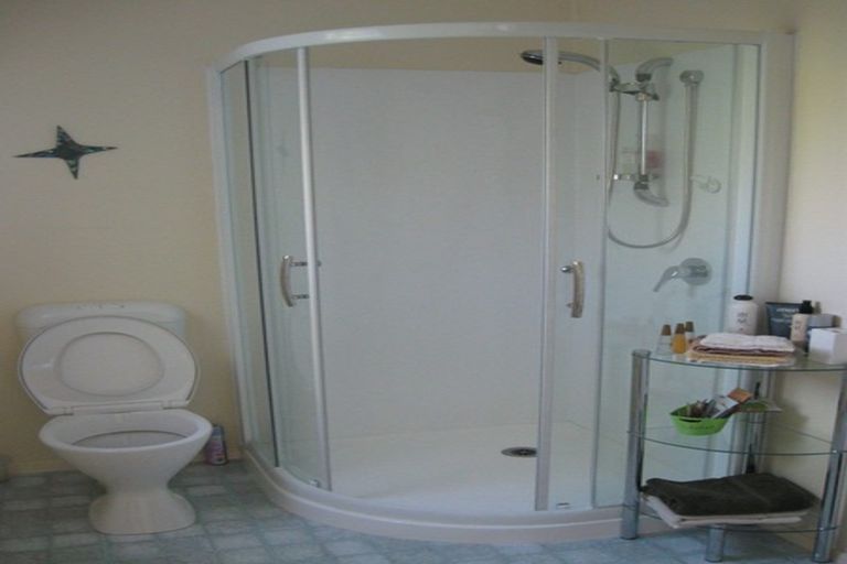 Photo of property in 17 Beech Court, Welcome Bay, Tauranga, 3175