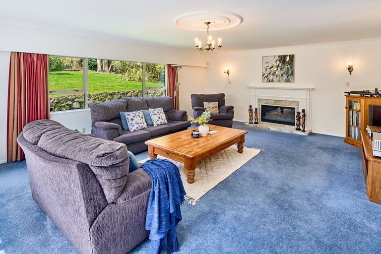 Photo of property in 7 Tui Terrace, Tawa, Wellington, 5028