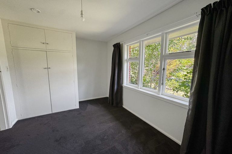 Photo of property in 33 Joyce Crescent, Ilam, Christchurch, 8041